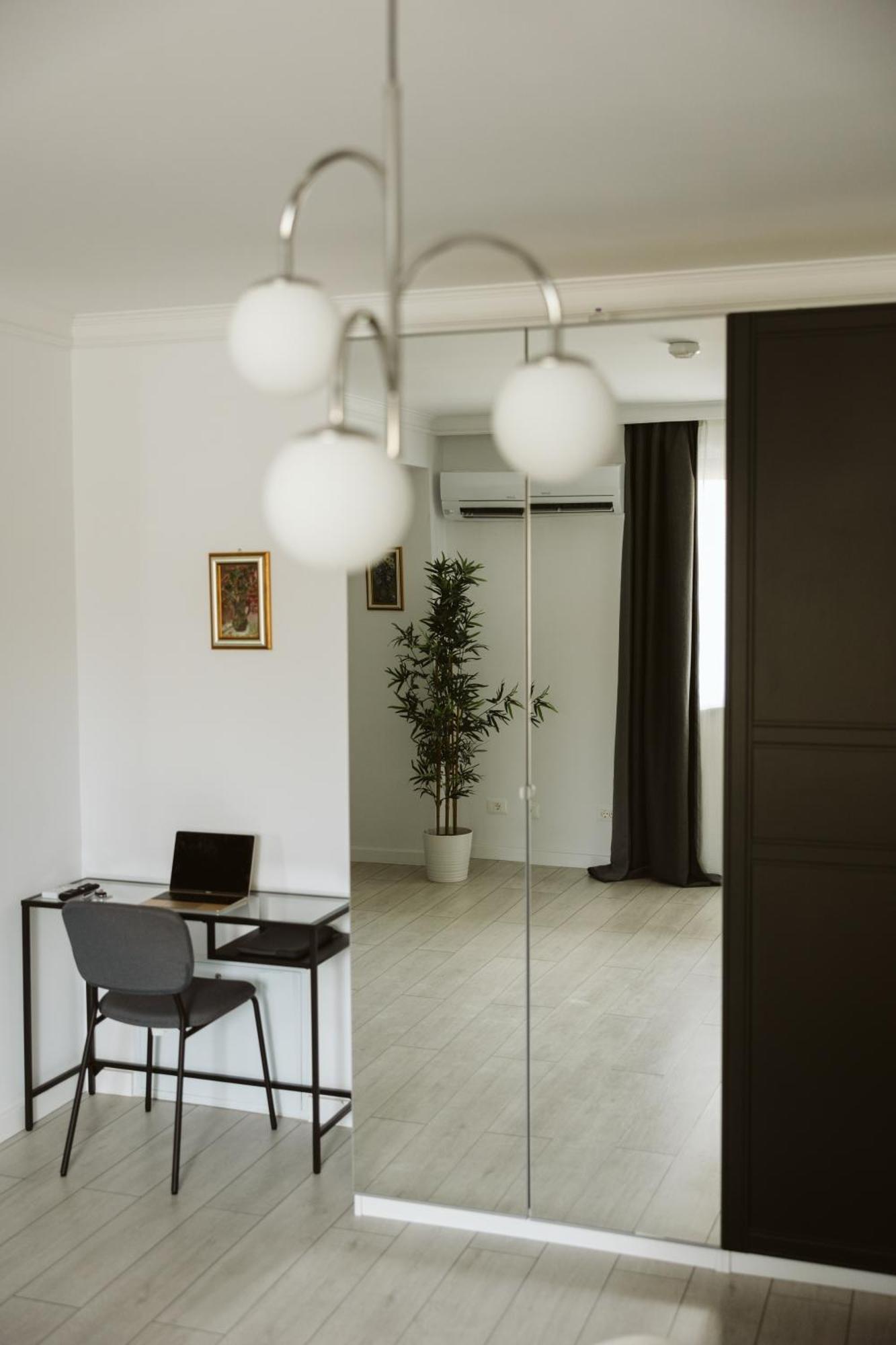 Parliament City Studios Bucureşti Ngoại thất bức ảnh